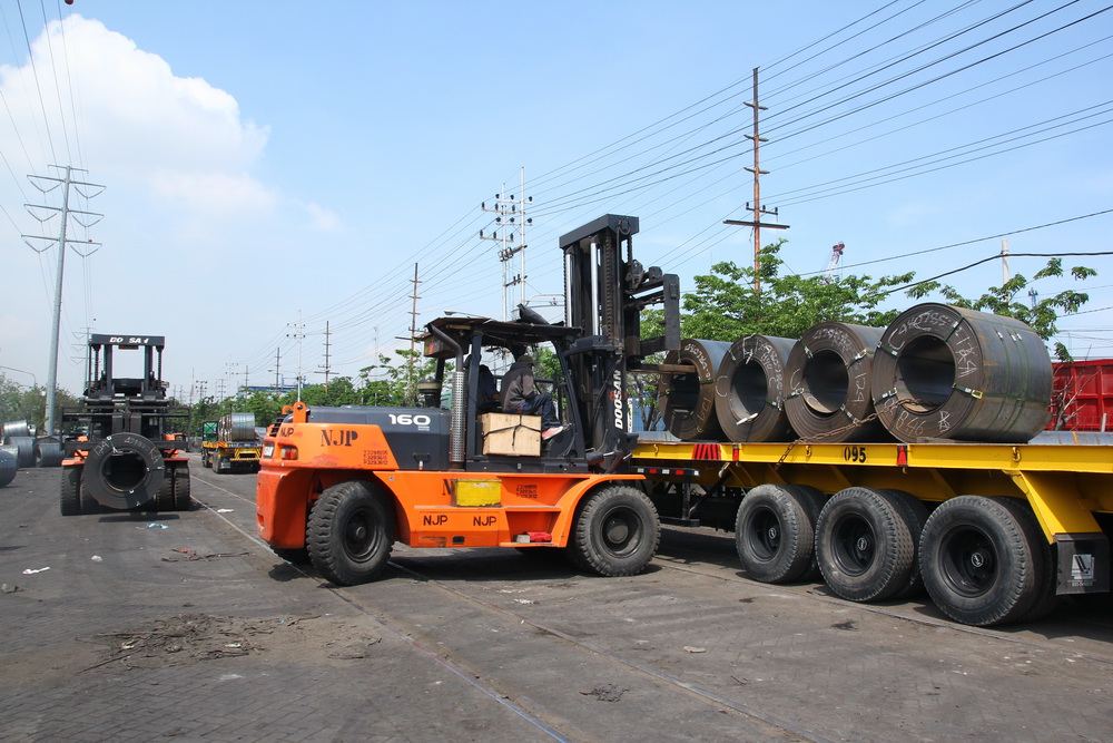 Forklift